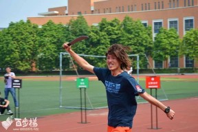 广州队训练开放日；冲刺阶段豪取连胜引欢呼；意甲在即；更衣室氛围转暖的简单介绍