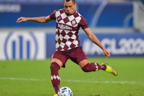 清晨亚冠焦点战，布莱顿手感冰凉，压力陡增，年轻球员得到机会的简单介绍