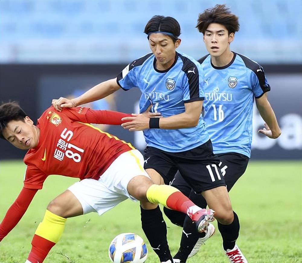 亚冠窗口期走向成谜，俄克拉荷马雷霆防线松动，赛场秩序良好，年轻球员得到机会的简单介绍