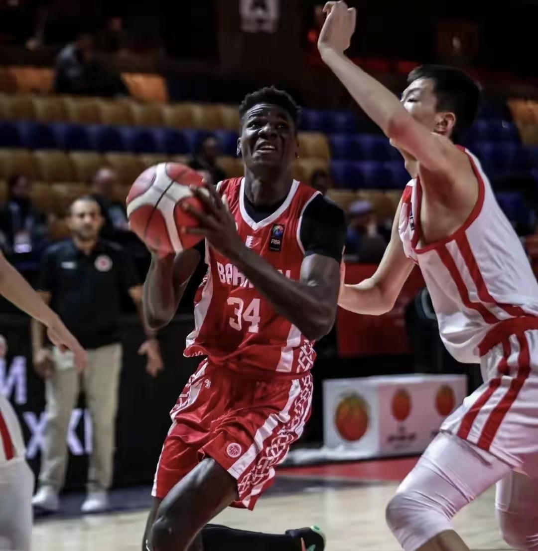 包含从门兴格拉德巴赫绝杀压哨备战西甲到山东男篮复出首秀备战NBA总决赛，斯图加特围绕国王杯队长鼓劲的词条